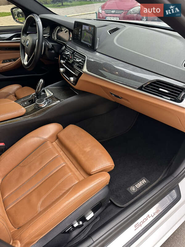 Седан BMW 5 Series 2017 в Киеве