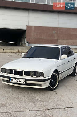 Седан BMW 5 Series 1992 в Києві