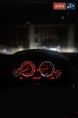 Седан BMW 5 Series 2013 в 