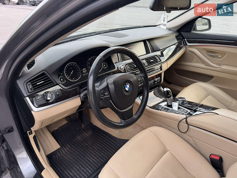 Седан BMW 5 Series 2015 в Виннице