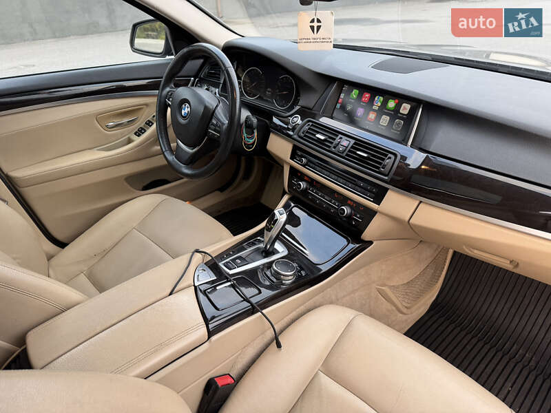 Седан BMW 5 Series 2015 в Виннице