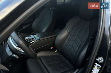 Седан BMW 5 Series 2024 в 
