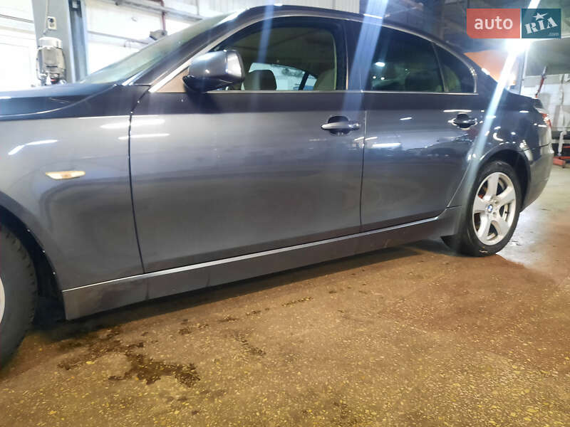 Седан BMW 5 Series 2007 в Виннице