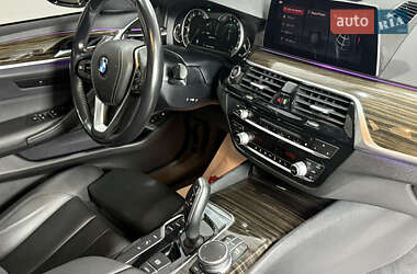 Седан BMW 5 Series 2019 в 