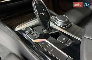 Седан BMW 5 Series 2019 в 