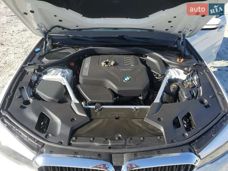 Седан BMW 5 Series 2019 в Львові