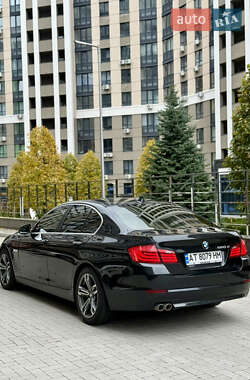 Седан BMW 5 Series 2012 в 