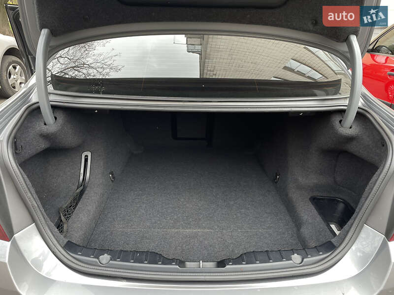 Седан BMW 5 Series 2012 в Житомире фото 28 Седан BMW 5 Series 2012 в Житомире