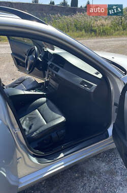 Универсал BMW 5 Series 2005 в  фото 12 Универсал BMW 5 Series 2005 в