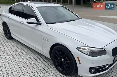 Седан BMW 5 Series 2016 в Львове
