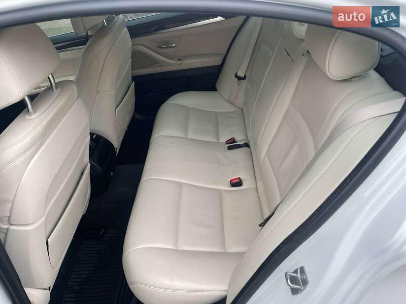 Седан BMW 5 Series 2016 в Львове фото 13 Седан BMW 5 Series 2016 в Львове