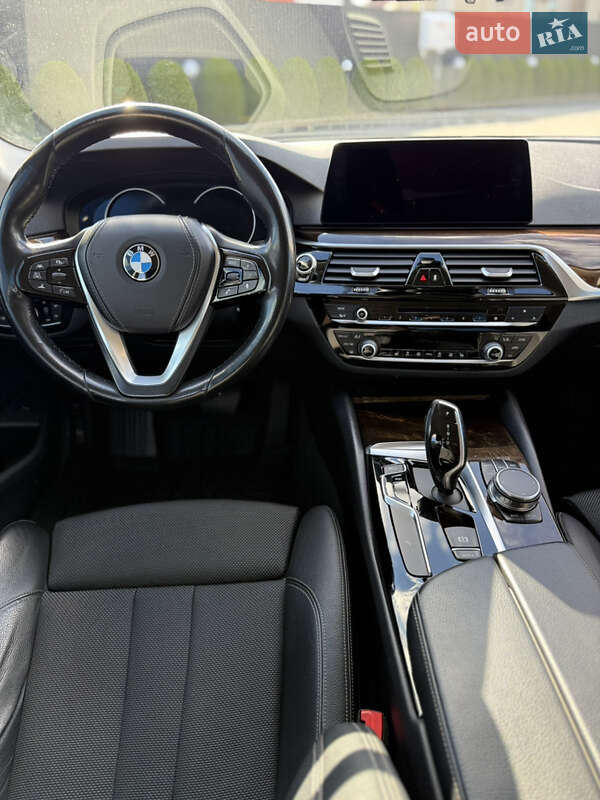 Седан BMW 5 Series 2017 в Львове фото 6 Седан BMW 5 Series 2017 в Львове