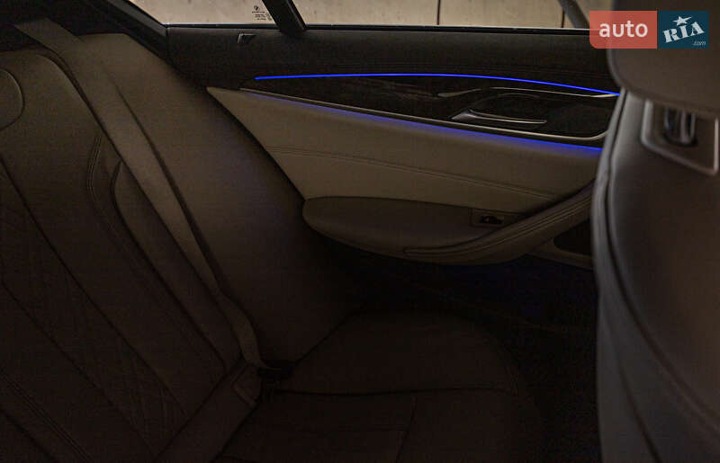 Седан BMW 5 Series 2017 в Львове фото 25 Седан BMW 5 Series 2017 в Львове