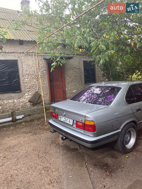 Седан BMW 5 Series 1988 в Николаеве фото 4 Седан BMW 5 Series 1988 в Николаеве