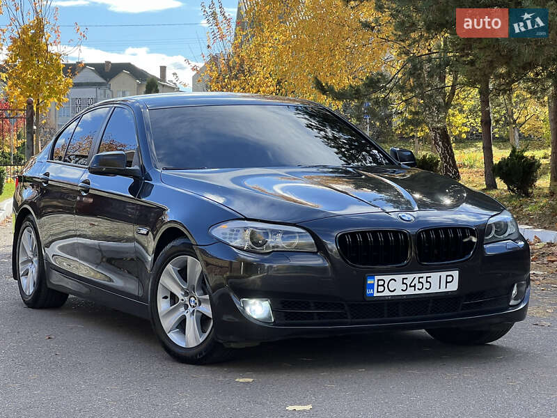 Седан BMW 5 Series 2012 в Ровно