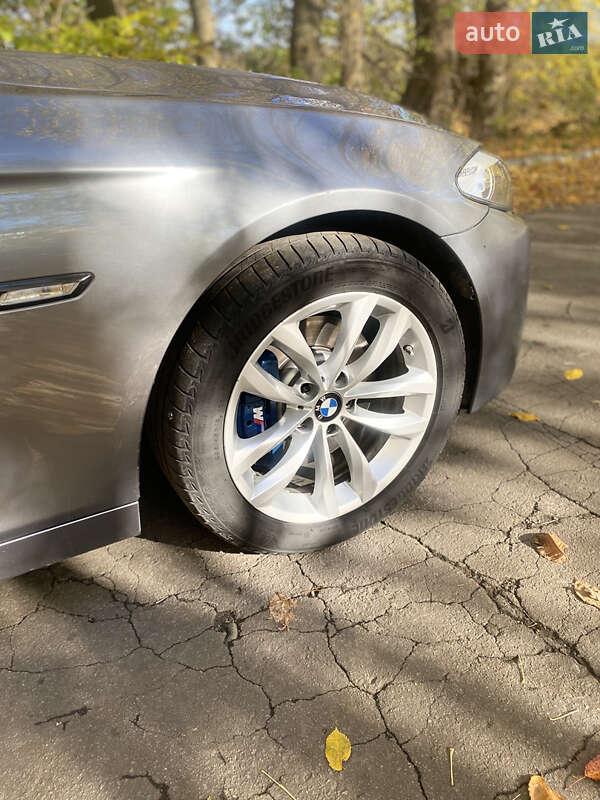 Седан BMW 5 Series 2010 в Корце фото 10 Седан BMW 5 Series 2010 в Корце