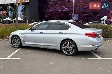 Седан BMW 5 Series 2018 в  фото 4 Седан BMW 5 Series 2018 в