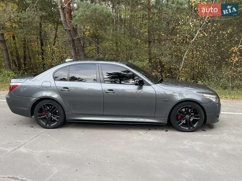 Седан BMW 5 Series 2004 в Славуте