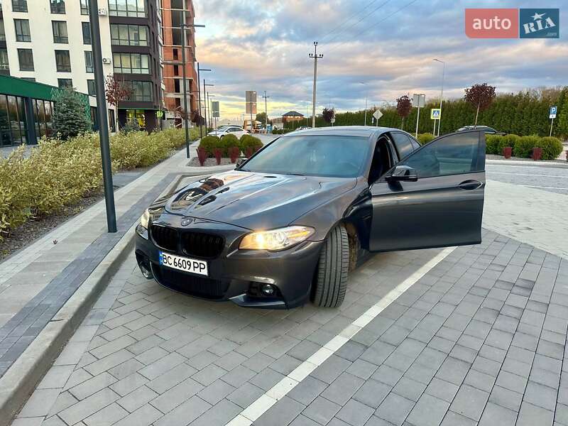 Седан BMW 5 Series 2013 в Городку