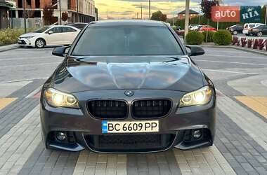 Седан BMW 5 Series 2013 в Городке