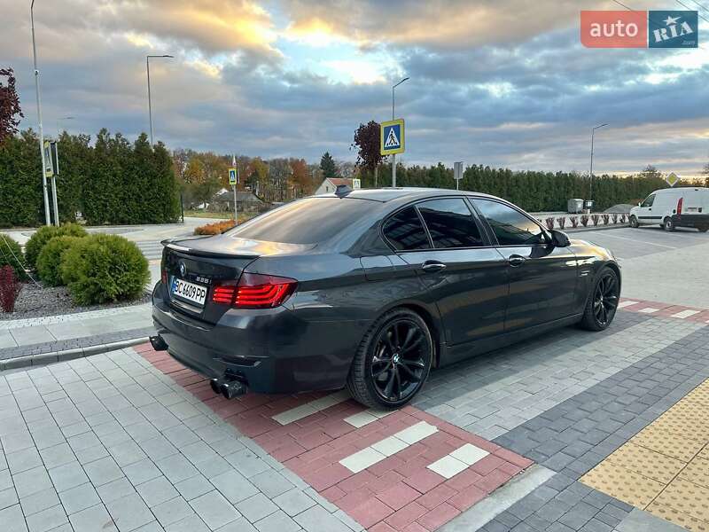 Седан BMW 5 Series 2013 в Городку