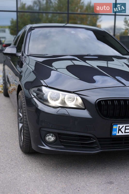 Седан BMW 5 Series 2014 в Дніпрі