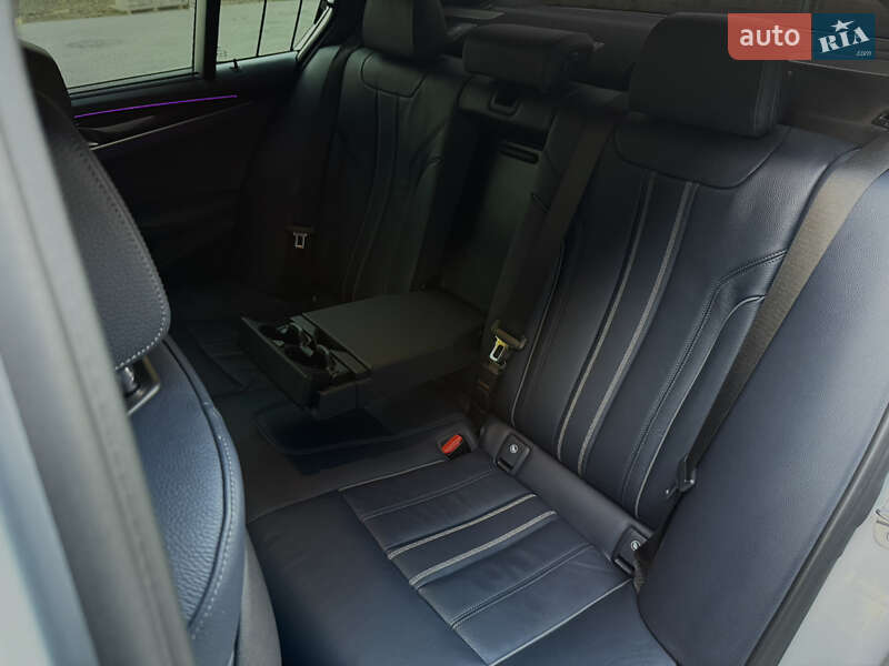 Седан BMW 5 Series 2018 в Шептицькому фото 19 Седан BMW 5 Series 2018 в Шептицькому