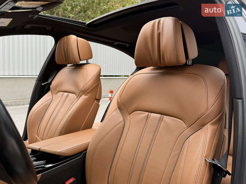 Седан BMW 5 Series 2018 в Києві фото 45 Седан BMW 5 Series 2018 в Києві