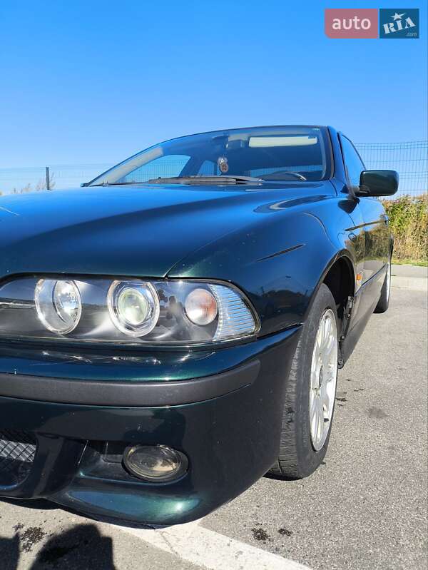 Седан BMW 5 Series 1997 в Киеве