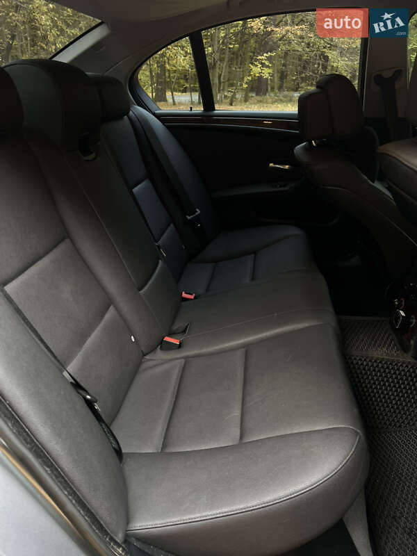 Седан BMW 5 Series 2008 в Львові