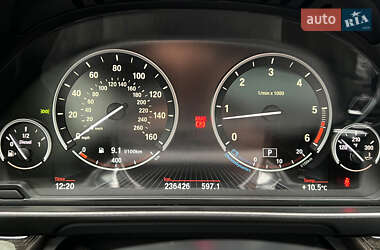 Седан BMW 5 Series 2014 в  фото 13 Седан BMW 5 Series 2014 в