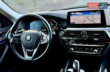 Седан BMW 5 Series 2019 в  фото 7 Седан BMW 5 Series 2019 в