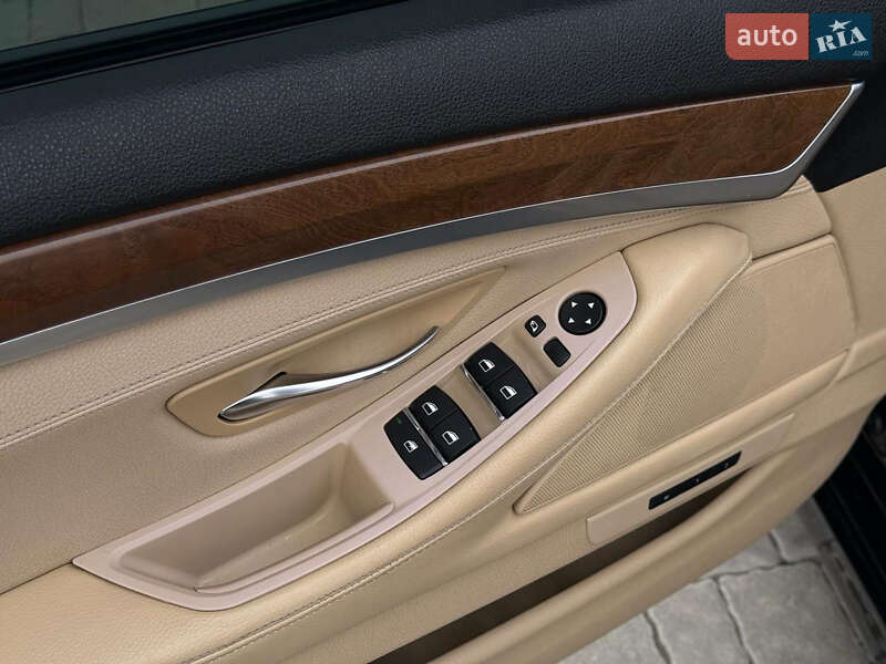 Седан BMW 5 Series 2011 в Ужгороде