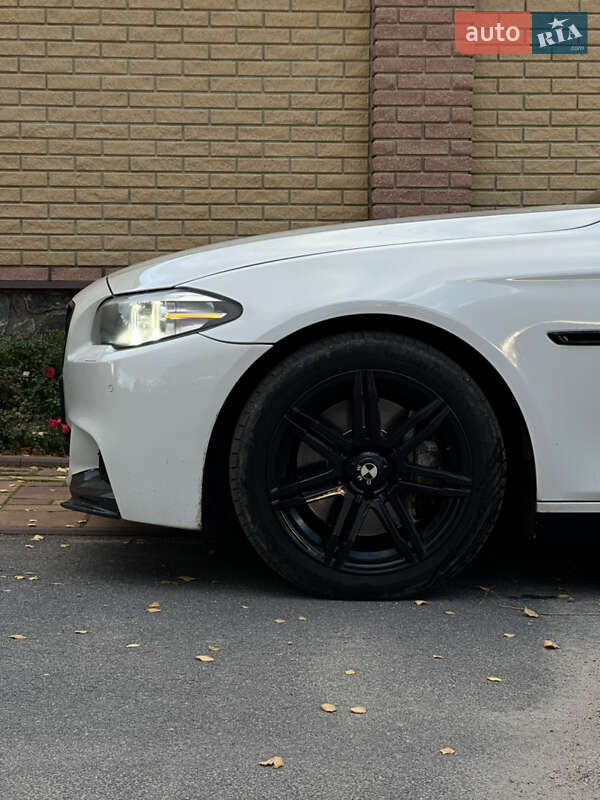 Седан BMW 5 Series 2014 в Кропивницком