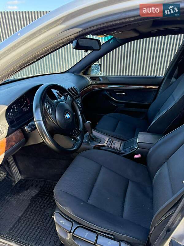 Седан BMW 5 Series 2002 в Летичіві