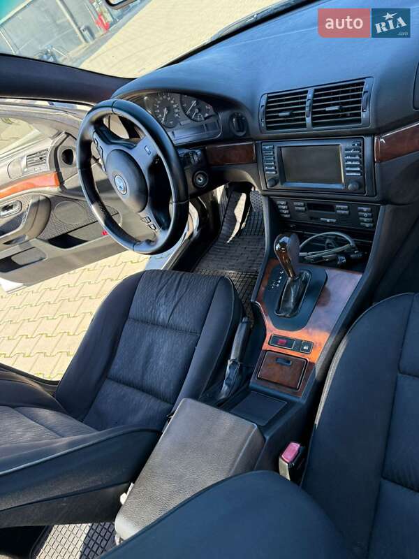 Седан BMW 5 Series 2002 в Летичіві