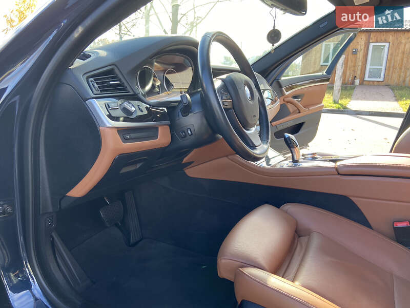 Седан BMW 5 Series 2014 в Чернигове