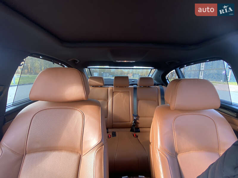 Седан BMW 5 Series 2014 в Чернигове