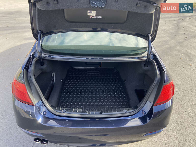 Седан BMW 5 Series 2014 в Чернигове