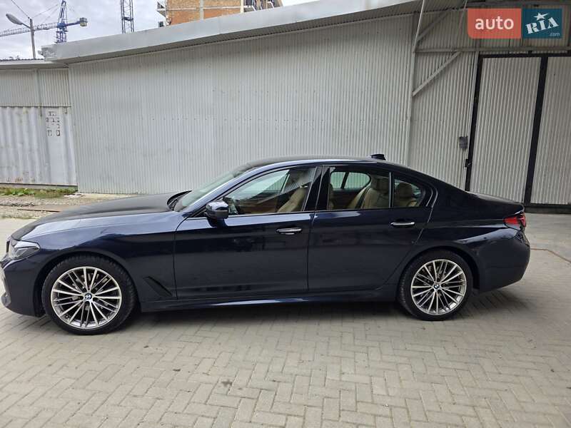 Седан BMW 5 Series 2017 в Черновцах