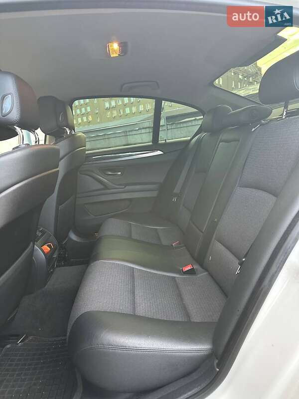 Седан BMW 5 Series 2012 в Киеве фото 27 Седан BMW 5 Series 2012 в Киеве