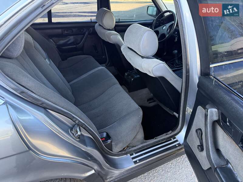 Седан BMW 5 Series 1990 в Николаеве фото 10 Седан BMW 5 Series 1990 в Николаеве