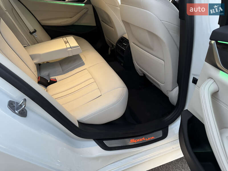 Седан BMW 5 Series 2018 в Виннице