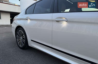 Седан BMW 5 Series 2018 в Києві