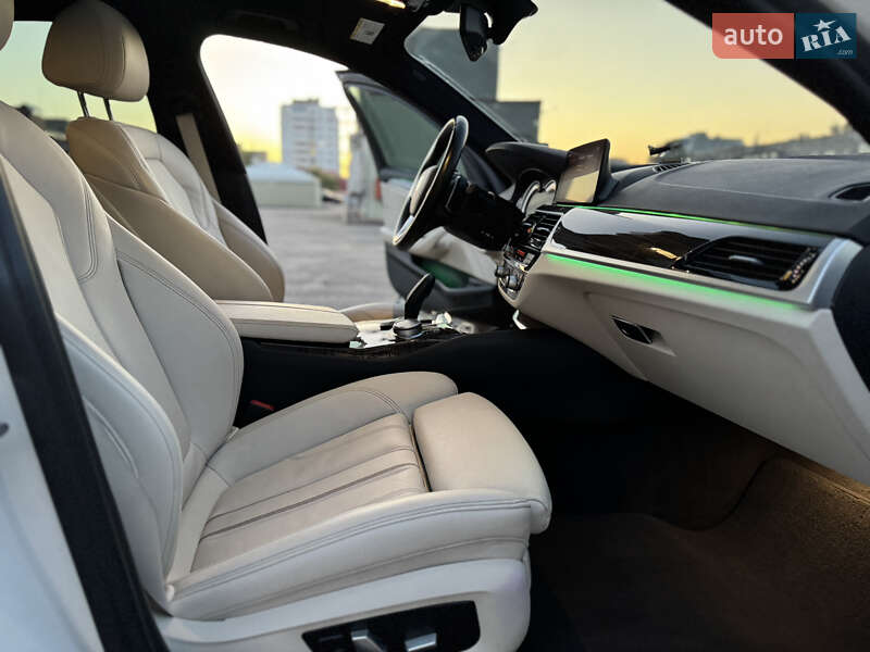 Седан BMW 5 Series 2018 в Виннице