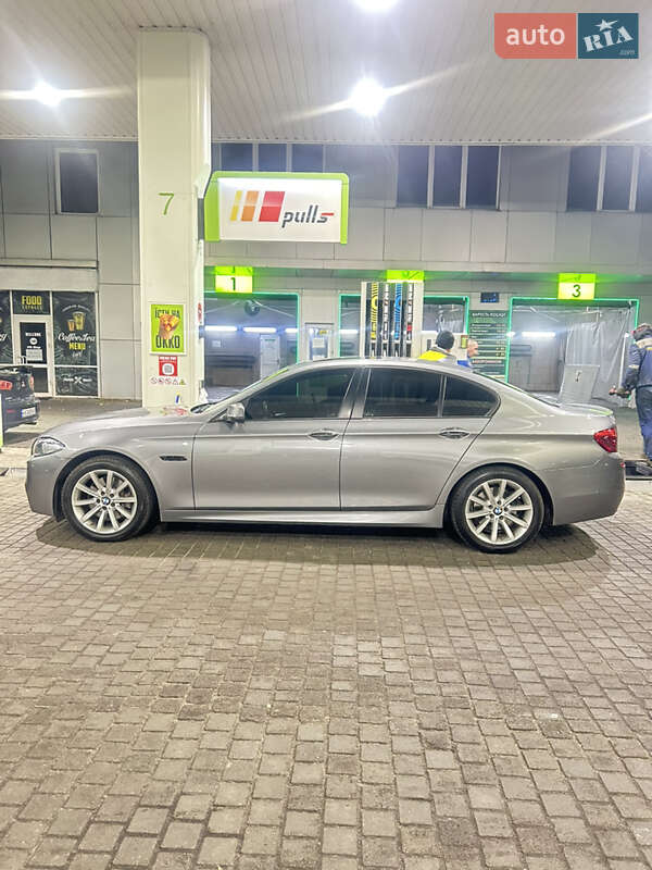 Седан BMW 5 Series 2015 в Киеве