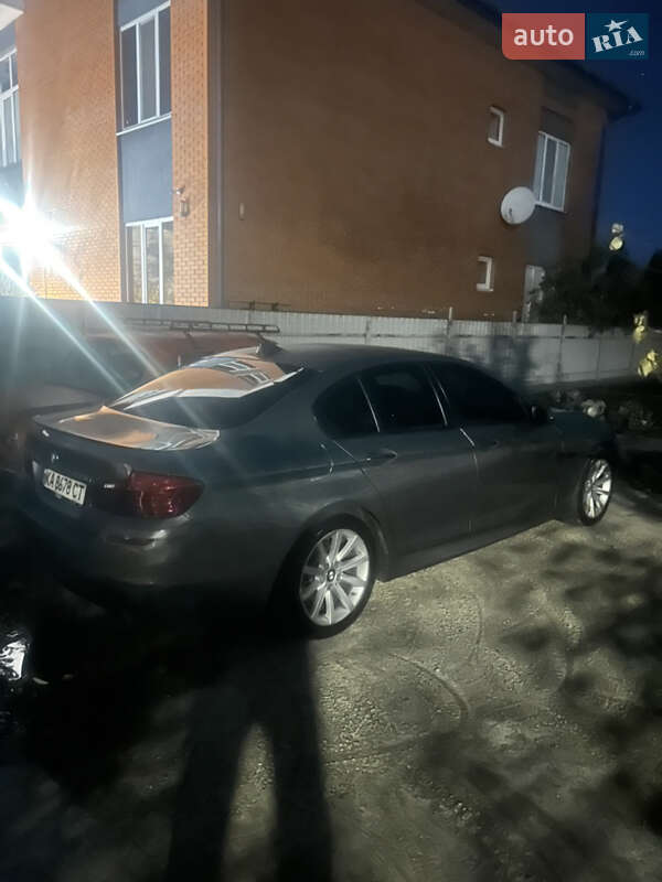Седан BMW 5 Series 2015 в Киеве