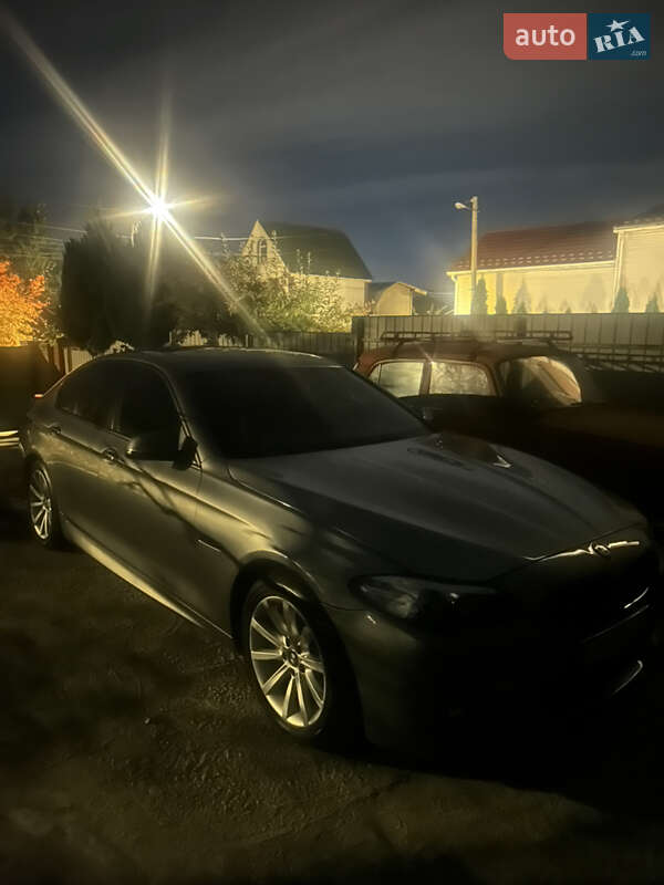 Седан BMW 5 Series 2015 в Киеве