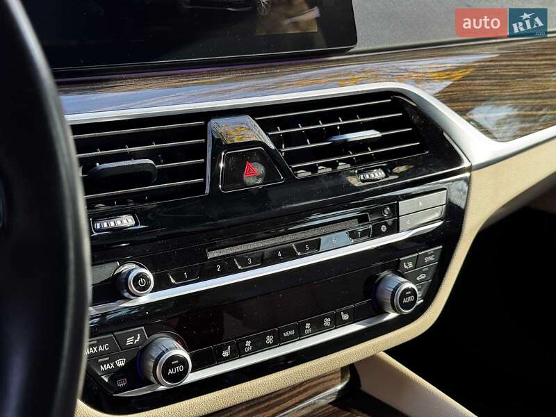 Седан BMW 5 Series 2018 в Киеве фото 22 Седан BMW 5 Series 2018 в Киеве