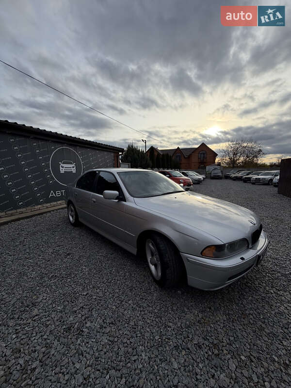 Седан BMW 5 Series 2001 в Дергачах фото 2 Седан BMW 5 Series 2001 в Дергачах